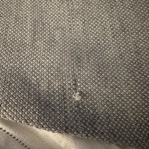 Calvin Klein Men's Merino Wool Blend V-Neck Sweater | Gray Size Large - Picture 12 of 12